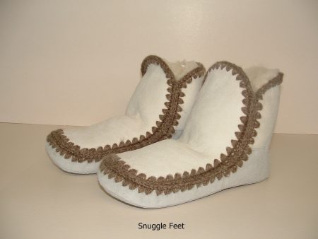 Classic Sheepskin Snuggle Feet Supply